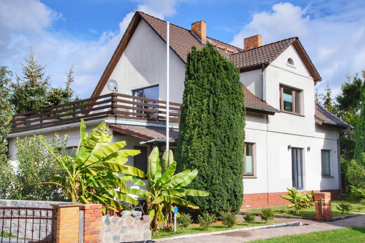 Ostseeferienhaus oberes Apartment Mönkebude Exterior foto